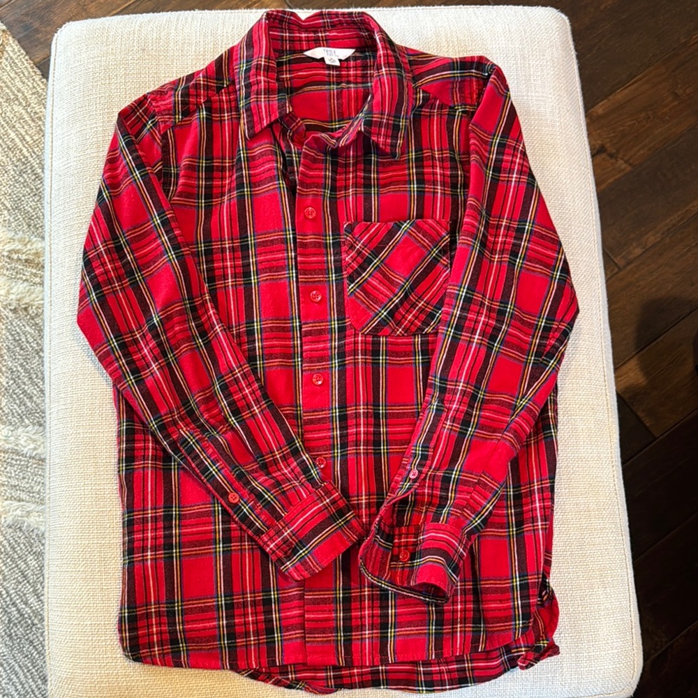 ✅Time and Tru Red and Black Casual Button Down Shirt